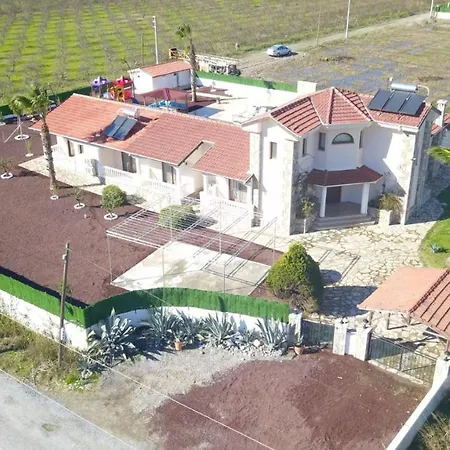 Plantation Villa *